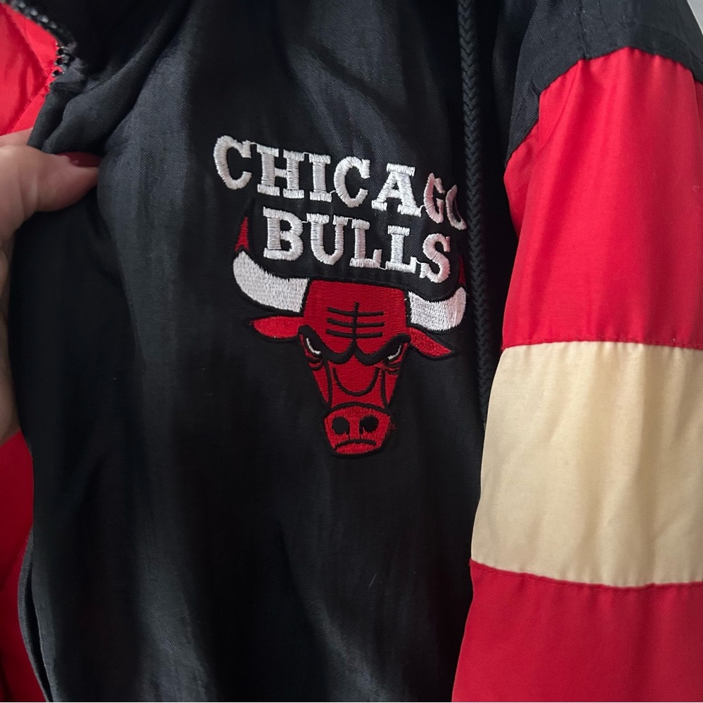 Vintage Logo Athletic Chicago Bulls puffer jacket XL - Picture 7 of 10